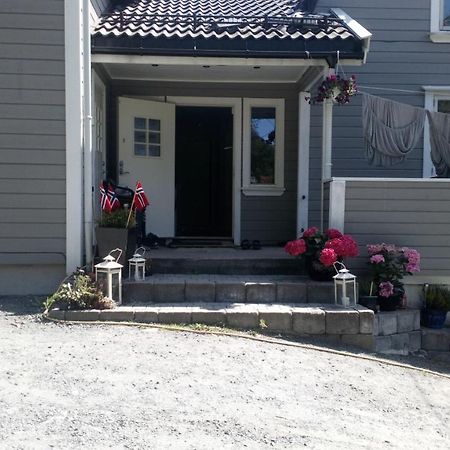 Nevervally B&B Grimstad  Buitenkant foto